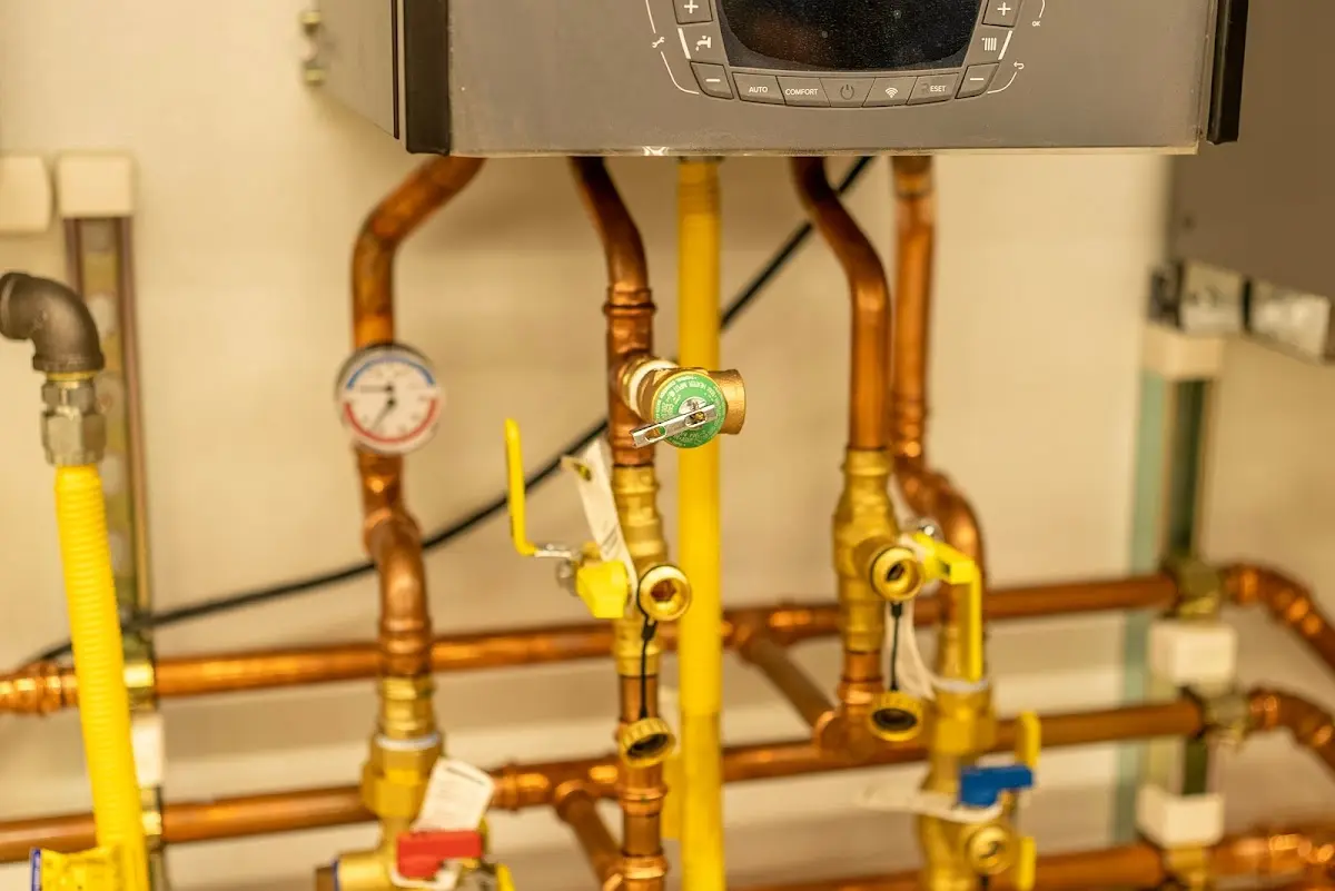 Licensed technician providing Sewer Cleanout for a homeowner in Bunk Foss